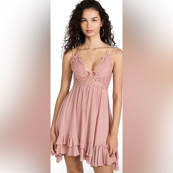 Free People Dresses & Skirts - Free People Pink Lace Mini Dress